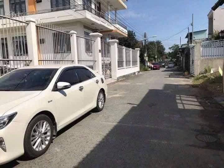 Đất trung tâm chánh nghĩa hẻm 448 đường 30/4. sát bên trường tiểu học chánh nghĩa và trường thpt