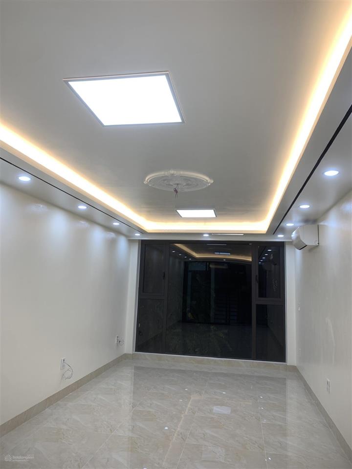 Chính chủ cho thuê nhà nguyên căn 5 tầng mặt phố ngọc thuỵ