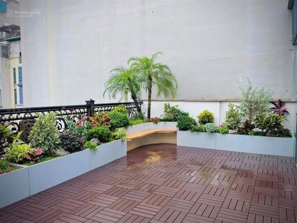 Nhà phường yên hoà cầu giấy  49m2 5 tầng thang máy  ô tô qua cửa 12.5 tỷ