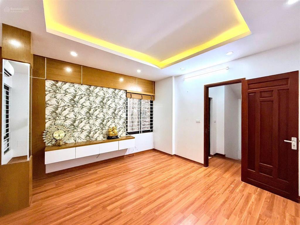 Lô góc pháo đài láng  31/35m2  mt 4,2m  9,5 tỷ