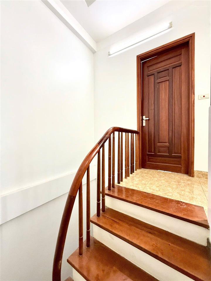 Lô góc pháo đài láng  31/35m2  mt 4,2m  9,5 tỷ