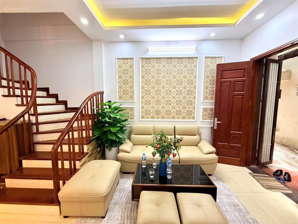 Lô góc pháo đài láng  31/35m2  mt 4,2m  9,5 tỷ