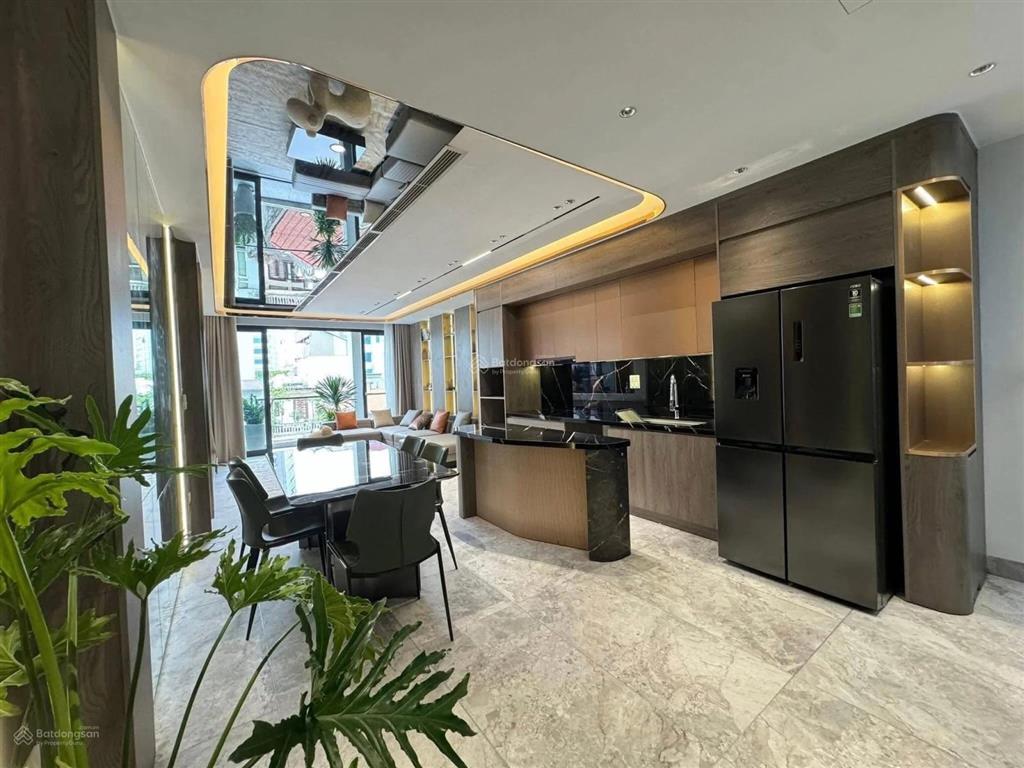 Chuyển công tác bán lại nhà ngã tư sở  6 tầng thang máy  50m mt 4m
