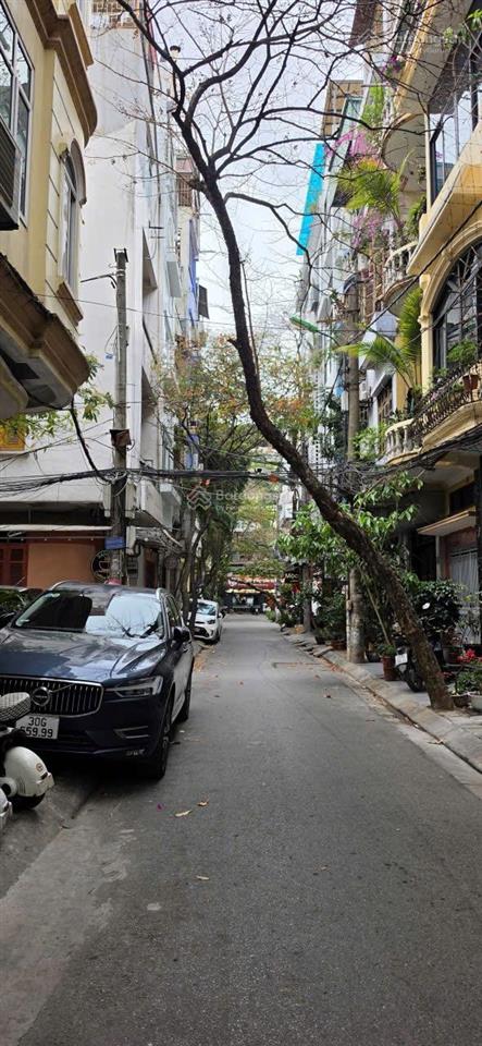 Phân lô cán bộ bộ y tế  nguyên hồng đống đa  42m 19,8 tỷ