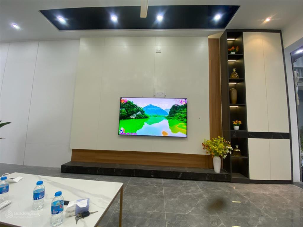 Hoàng văn thái  thanh xuân  phân lô ô tô đỗ cửa  hai thoáng  42m  5 tầng