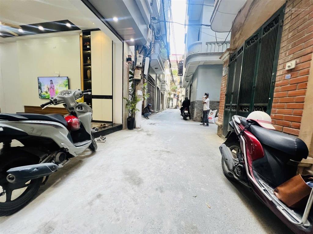 Hoàng văn thái  thanh xuân  phân lô ô tô đỗ cửa  hai thoáng  42m  5 tầng