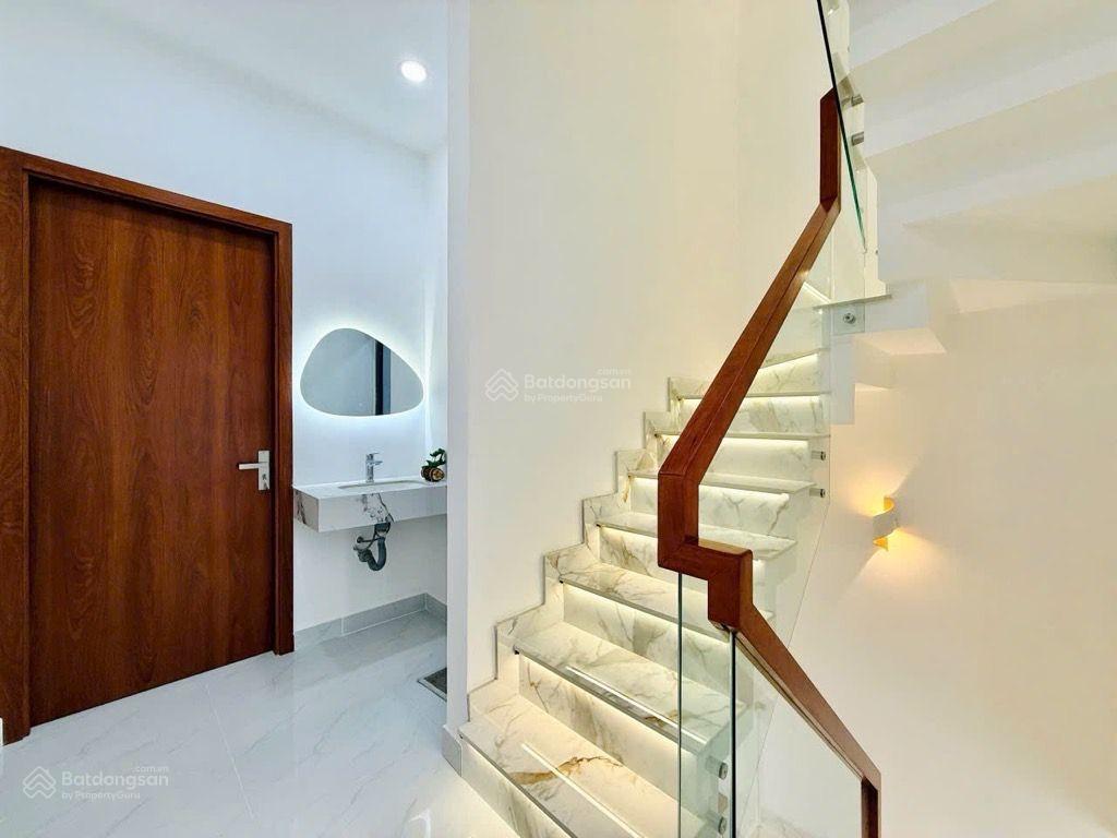 Nhà đẹp bán hxt thạnh lộc 19 60m2 ngang 4m 1 trệt,lững,3 lầu p.an phú đông (q12 p.thạnh lộc củ)