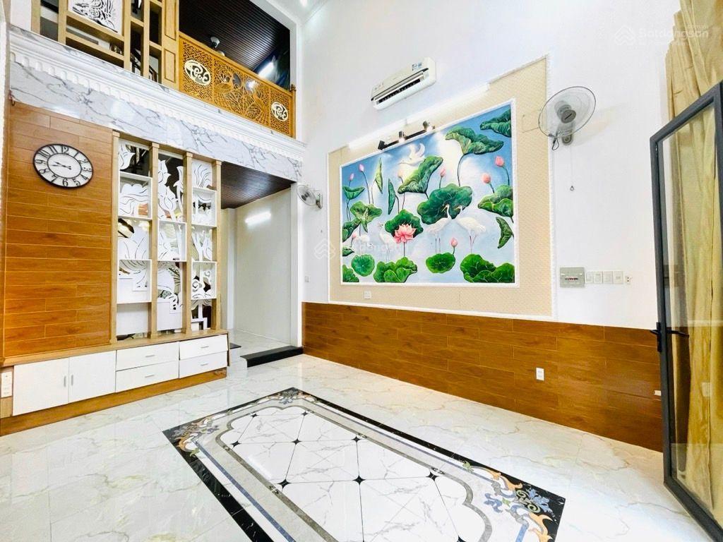 Nhà đẹp bán hxt đường quang trung 67m2, 1 trệt, lững, 3 lầu(p.12,quận gò vấp)p.thông tây hội mới.