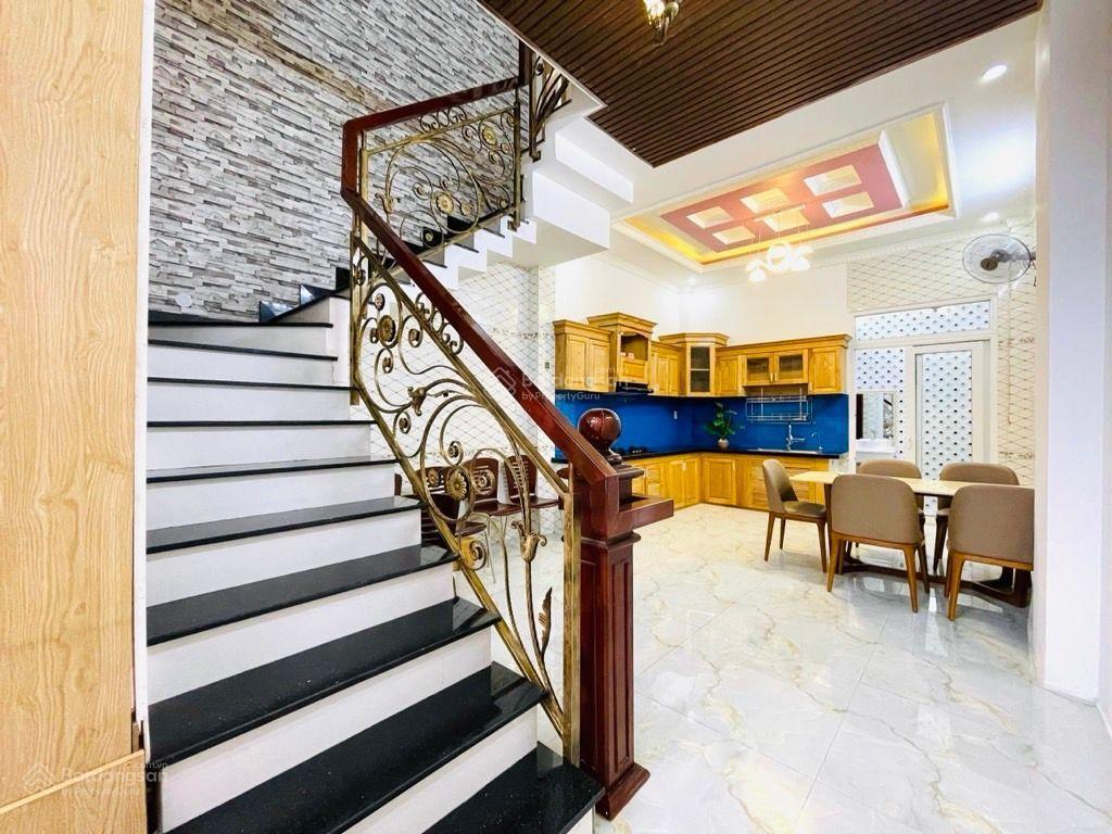 Nhà đẹp bán hxt đường quang trung 67m2, 1 trệt, lững, 3 lầu(p.12,quận gò vấp)p.thông tây hội mới.