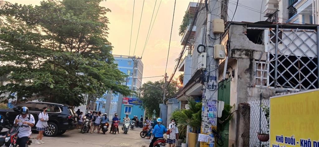Bán nhà đẹp hxt đường thạnh lộc 40 80m2 1 trệt 4 lầu p.an phú đông (quận 12 p.thạnh lộc củ)