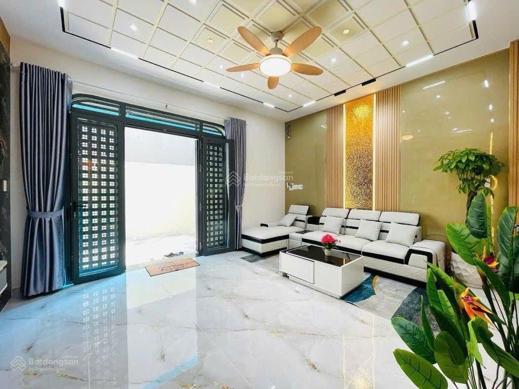 Bán nhà đẹp hxh 373 thống nhất 53m2 ngang 5.2m 1 trệt 2 lầu nhỉnh 6 tỷ p11 gò vấp(p.thông tây hội)