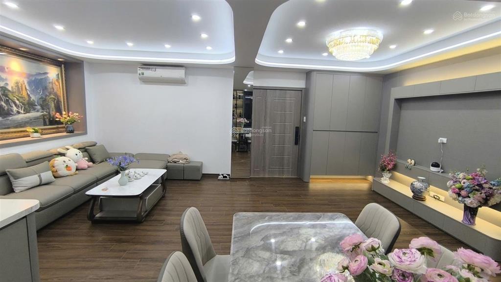 Chính chủ bán chung cư ct44 kđt mễ trì hạ, phạm hùng, từ liêm, 4 phòng ngủ, 115 m2 nhà đẹp 8,3 tỷ