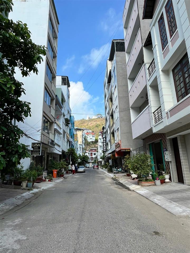 Bán nhà khu á châu đang kinh doanh homestay, p2 vũng tàu, dt 5x17m, 3 tầng lầu, giá chỉ 11.5 tỷ tl