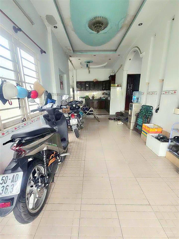 Ngộp. 200m nhỉnh 6 tỷ. ô tô. (ngang 8m)  kha vạn cân. phạm văn đồng. linh xuân. thủ đức
