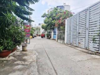 Nhà đẹp 40m2, 2 tầng, 3pn, giáp trung tâm, lương văn can p15 q8, chỉ 3.xxx tỷ (tl)