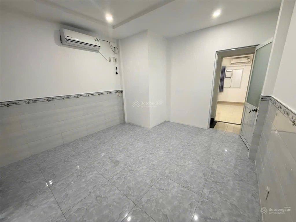 Bán nhà 45m2, 2 tầng, 2pn, vị trí trung tâm quận 8, hxh, âu dương lân p3 q8, giá 4x tỷ (tl)