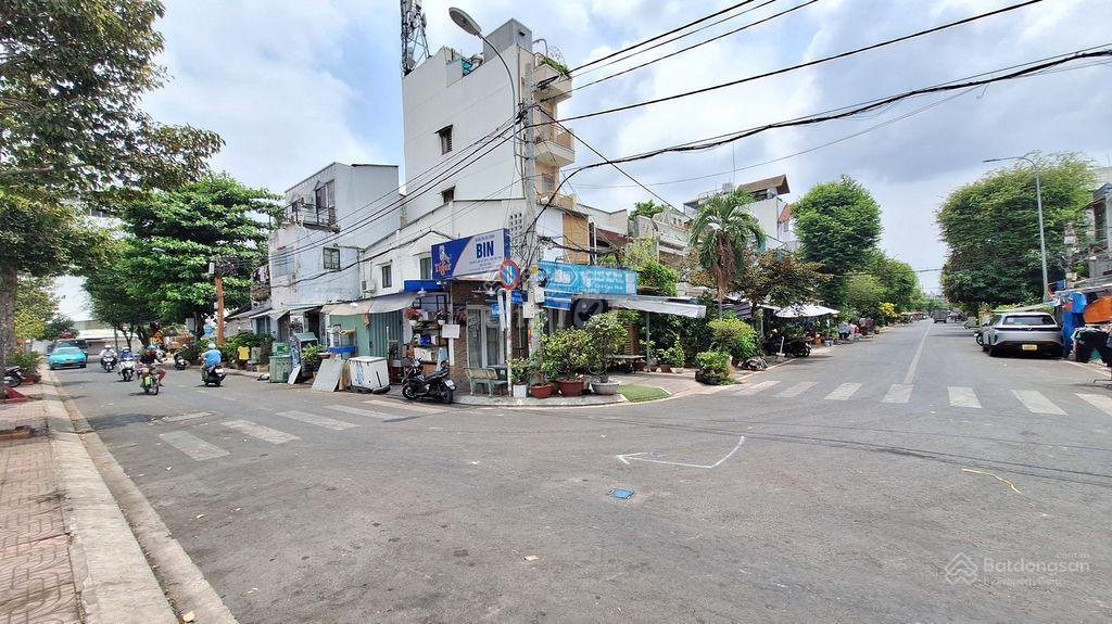 Bán nhà mặt tiền 70m2, ngang 5m, vị trí hiếm, gần cầu chà và, bình đông p13 q8, nhỉnh 8 tỷ (tl)