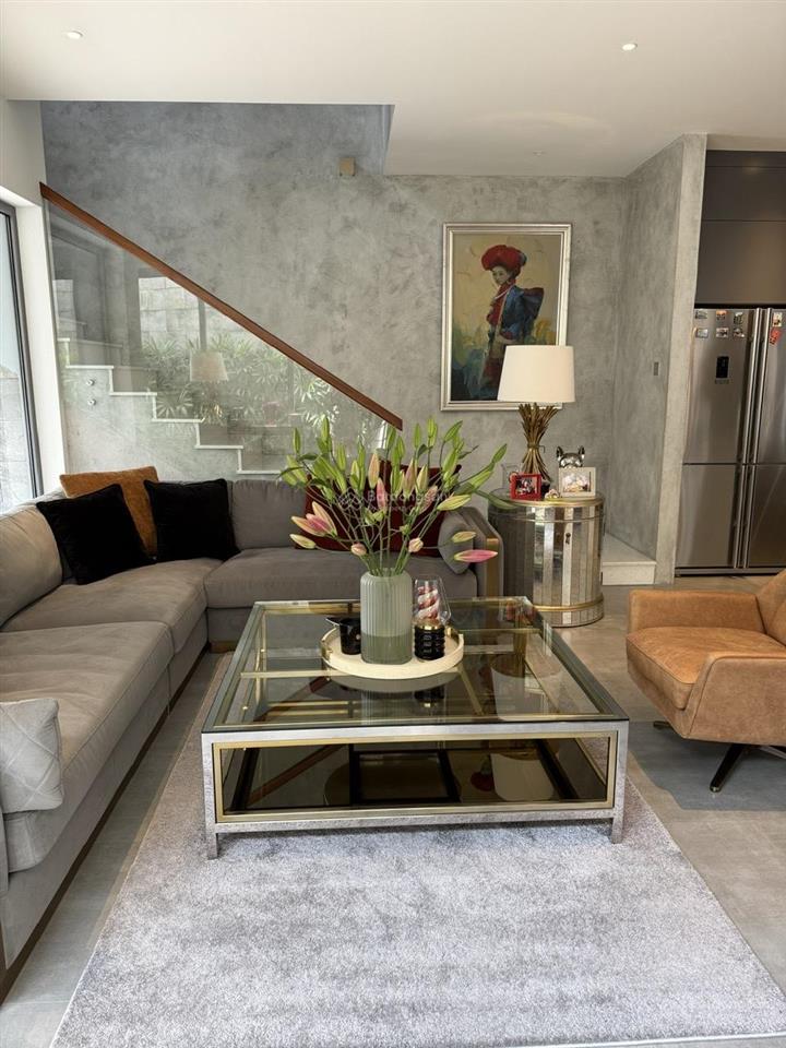 Siêu phẩm! villa nguyễn văn hưởng chỉ 70 tỷ  10x18  3t  hồ bơi+sân vườn  giá bán chỉ 69 tỷ tl