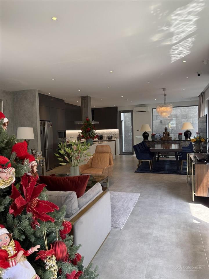 Siêu phẩm! villa nguyễn văn hưởng chỉ 70 tỷ  10x18  3t  hồ bơi+sân vườn  giá bán chỉ 69 tỷ tl