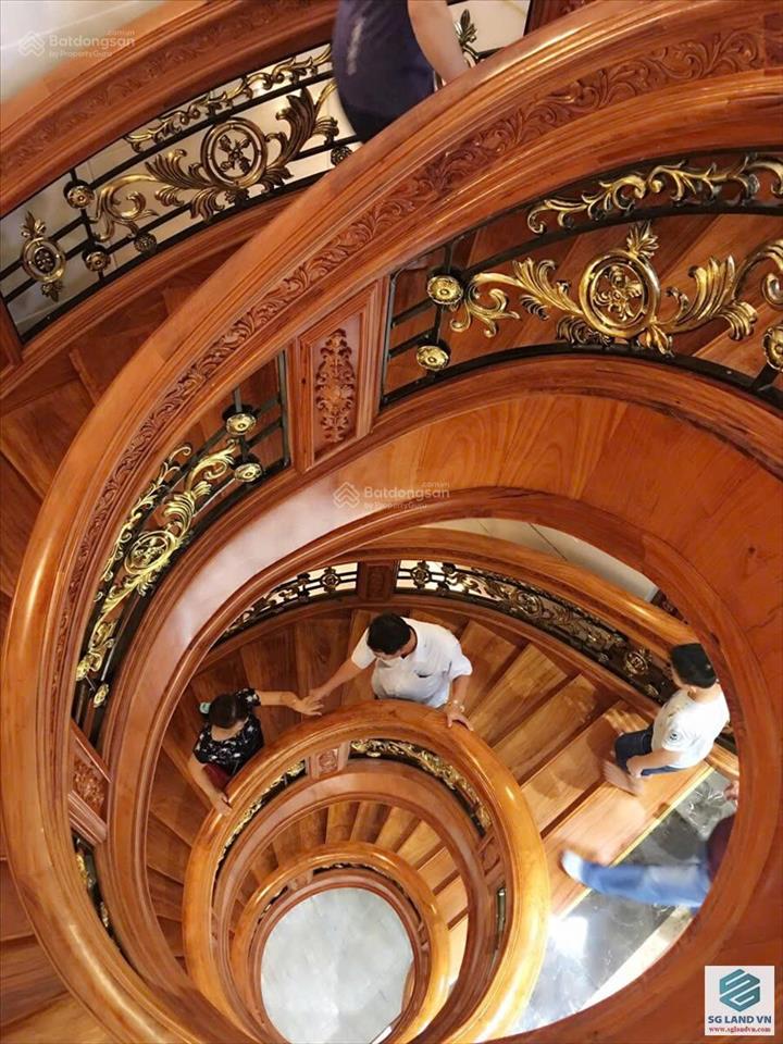 Biệt thự khu compound thảo điền, 10x24m cn244m2, dtsd800m2, hầm 4t thang máy, giá bán 81 tỷ tl