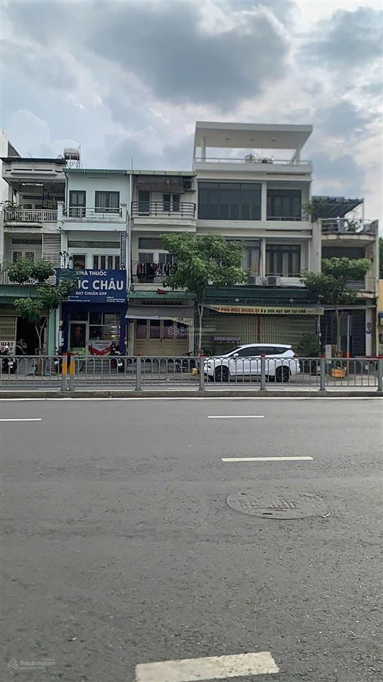 Siêu rẻ mt dương quảng hàm p17 gò vấp  dt7,2x21m cn122m2  kc4 tầng  giá bán chỉ 29 tỷ tl