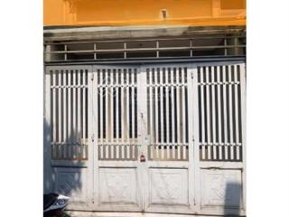 Bán nhà 2 tầng, 4x15.6m, gần chợ tân hương, gần giáo xứ tân hương