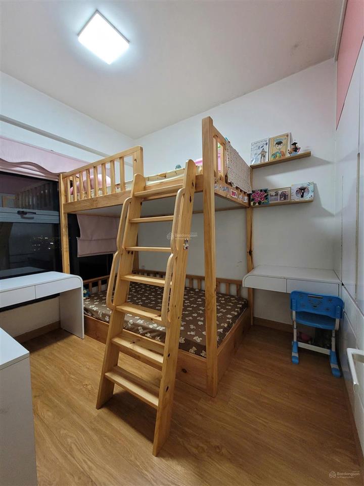 Chính chủ gửi bán căn hộ 70m2, 2 phòng ngủ, 2 vệ sinh ở aquabay  khu đô thị ecopark hưng yên