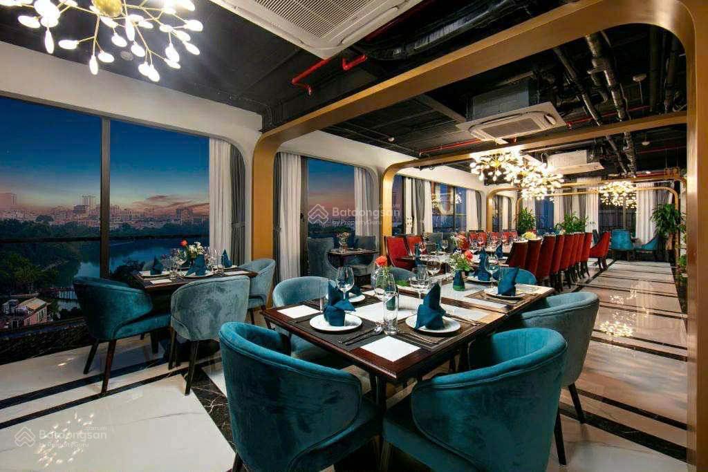 Khách sạn 5 sao giữa phố cổ hà nội  dòng tiền 4,3 tỷ/tháng 120 phòng vip, giá 1.350 tỷ