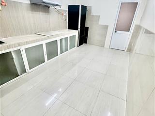 Phòng trệt full nội thất q.10 ngô gia tự wc riêng bên ngoài