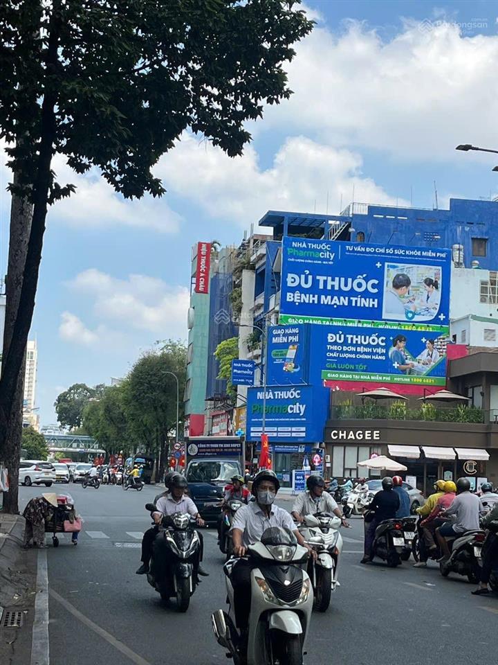 Bán nhà mặt tiền nguyễn trãi, phường 7, quận 5, 4x14m, 3 tầng. mái bằng