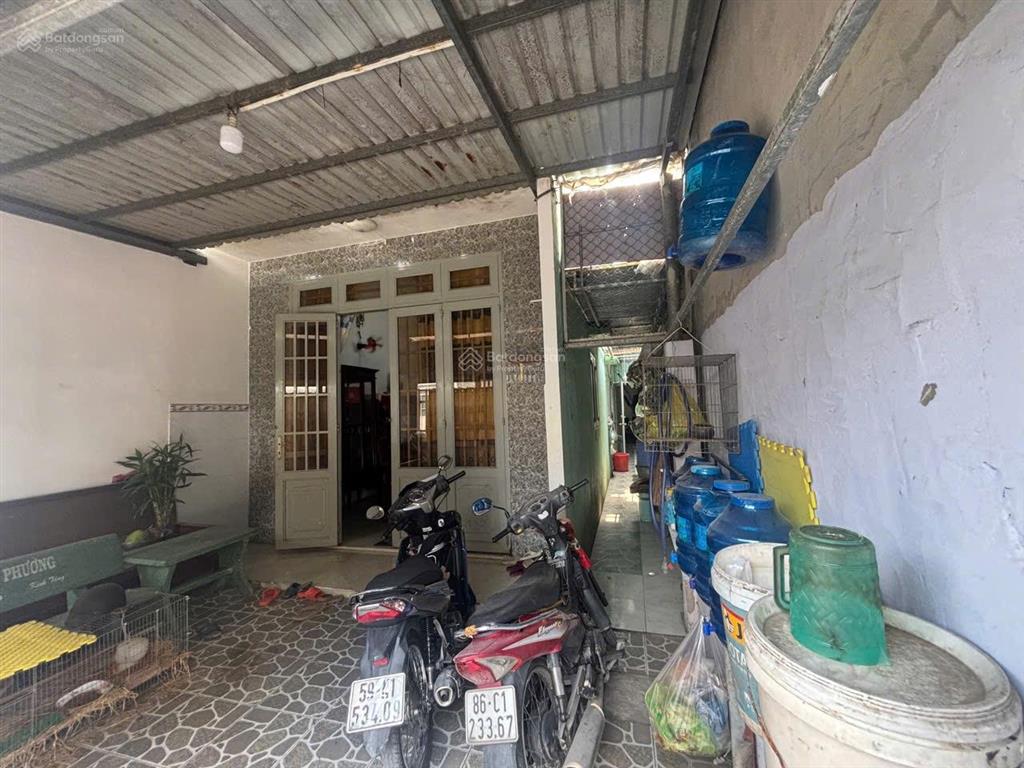 Bán nhà trệt + gác gỗ, hẽm xe hơi, khu an ninh