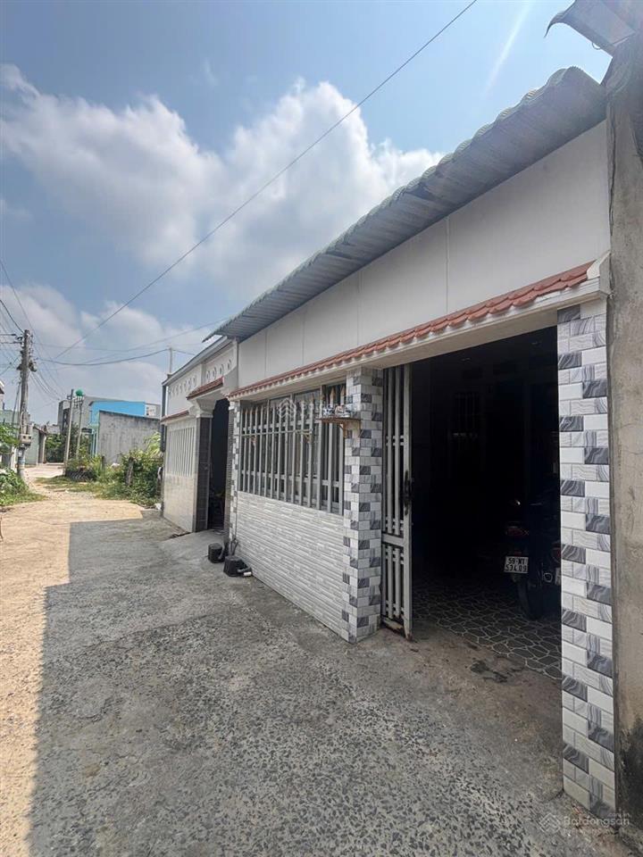 Bán nhà trệt + gác gỗ, hẽm xe hơi, khu an ninh