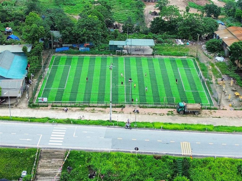 Cho thuê nhà mặt đường kinh doanh 3 tầng mặt tiền 5,5m trục chính liên hà  ô diên