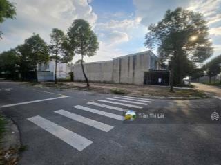 Lô góc 2 mặt tiền đường n75b xây tự do qua ql13 100m sát bên chợ kcn bàu bàng, khu đông dân shr