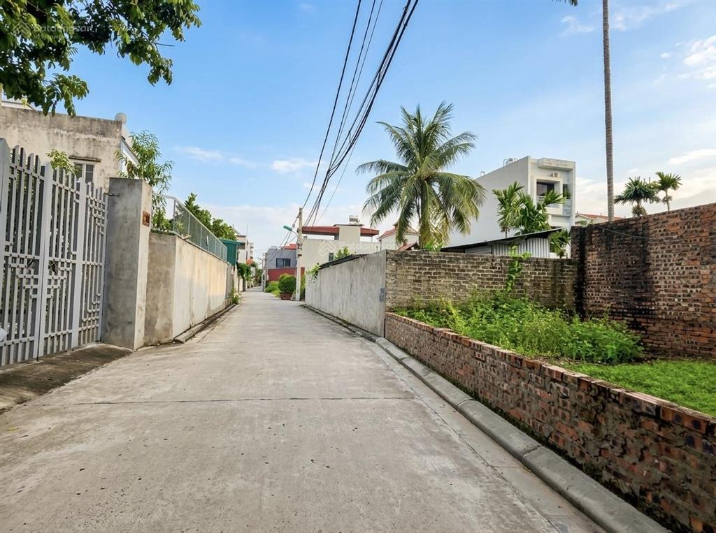 Đất đẹp gần trường cấp 3 phúc thịnh 44,5m2  mặt tiền hơn 8m  ô tô vào đất  chỉ hơn 4 tỷ