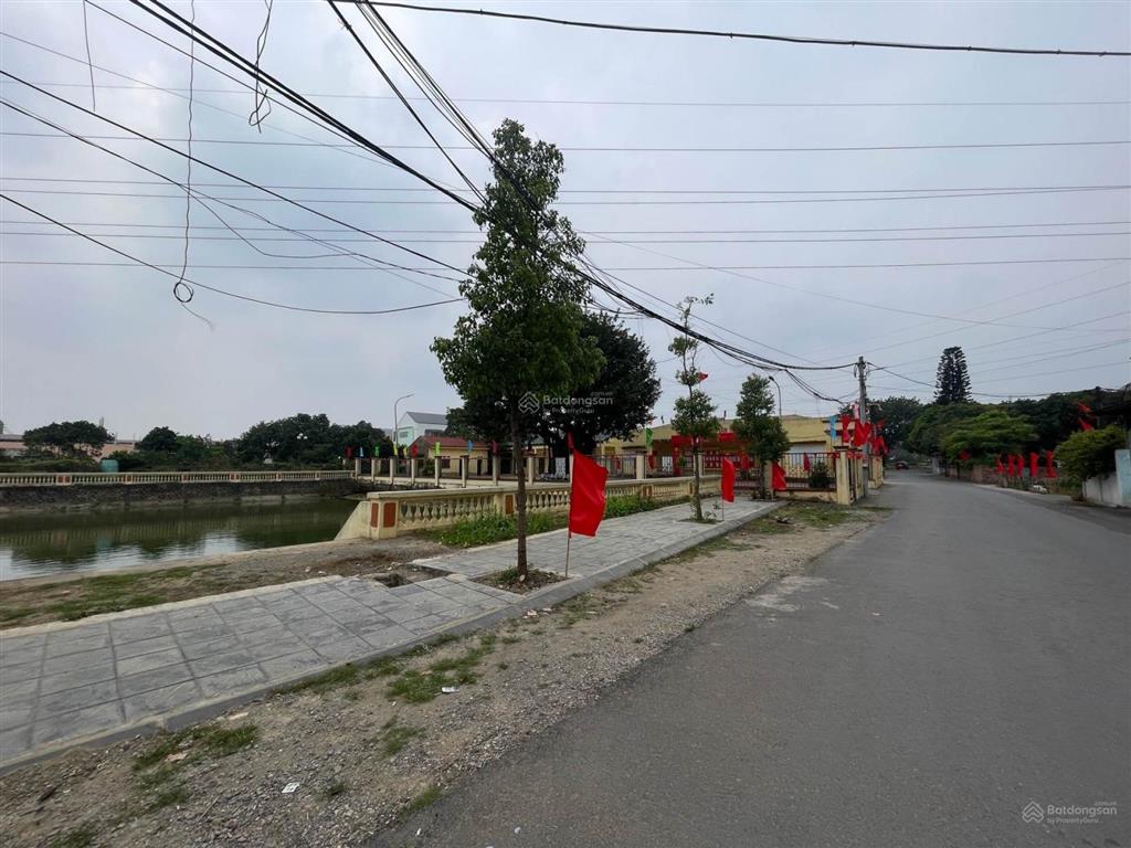 Bán nhà 2t 130m2 lô góc đẹp thư lâm (đông anh)