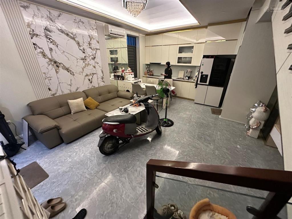Bán nhà 3 tầng lô góc, 40m2 thoáng mát tại nguyên khê, đông anh chỉ nhỉnh 5 tỷ