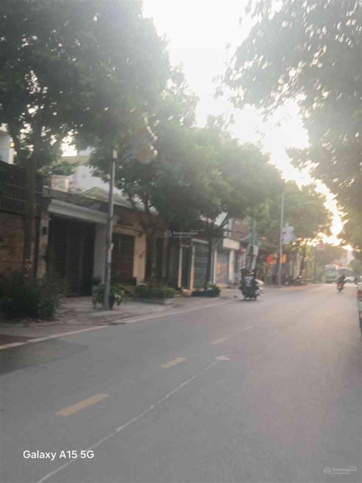 Bán đất 65.3m2 có 2 mặt thoáng, rộng ngay gần trung tâm đông anh, sập giá chỉ còn hơn 4 tỷ