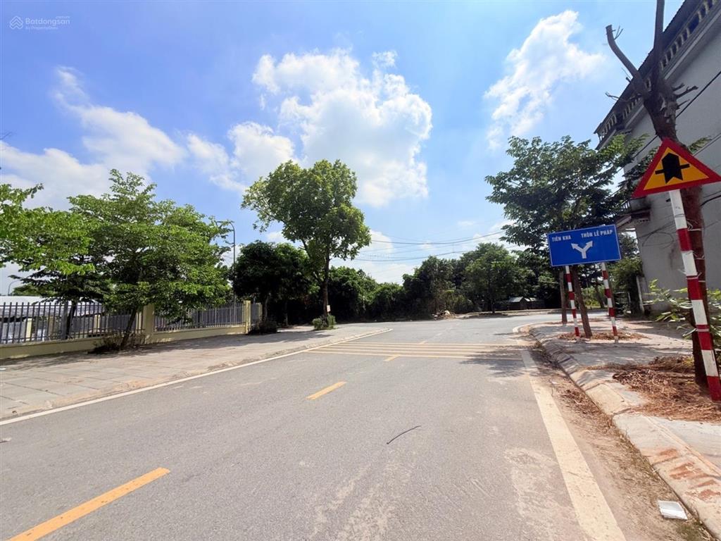Lô góc đẹp giá tốt 60m lễ pháp, xã phúc thịnh  ngõ thông ô tô chạy vòng quanh  nhỉnh 5 tỷ