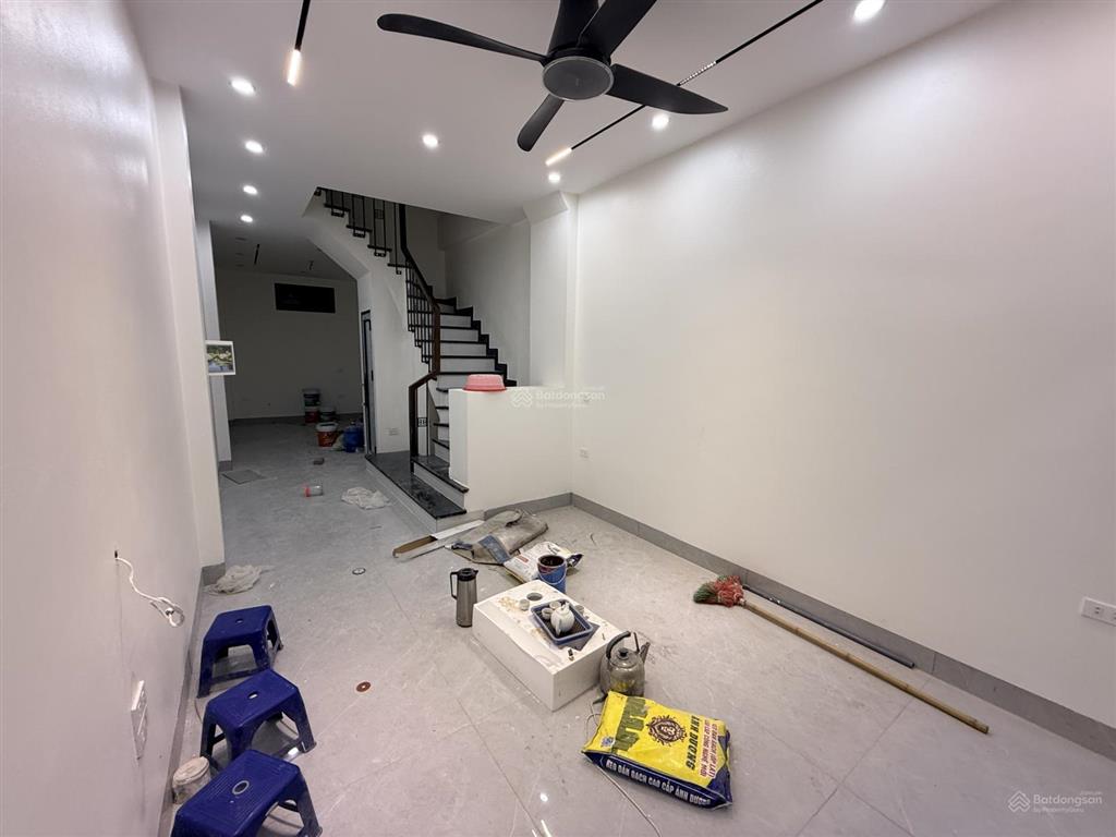 Nhà 4 tầng mới xây 39,2m2 tại đản dị, uy nỗ, đông anh