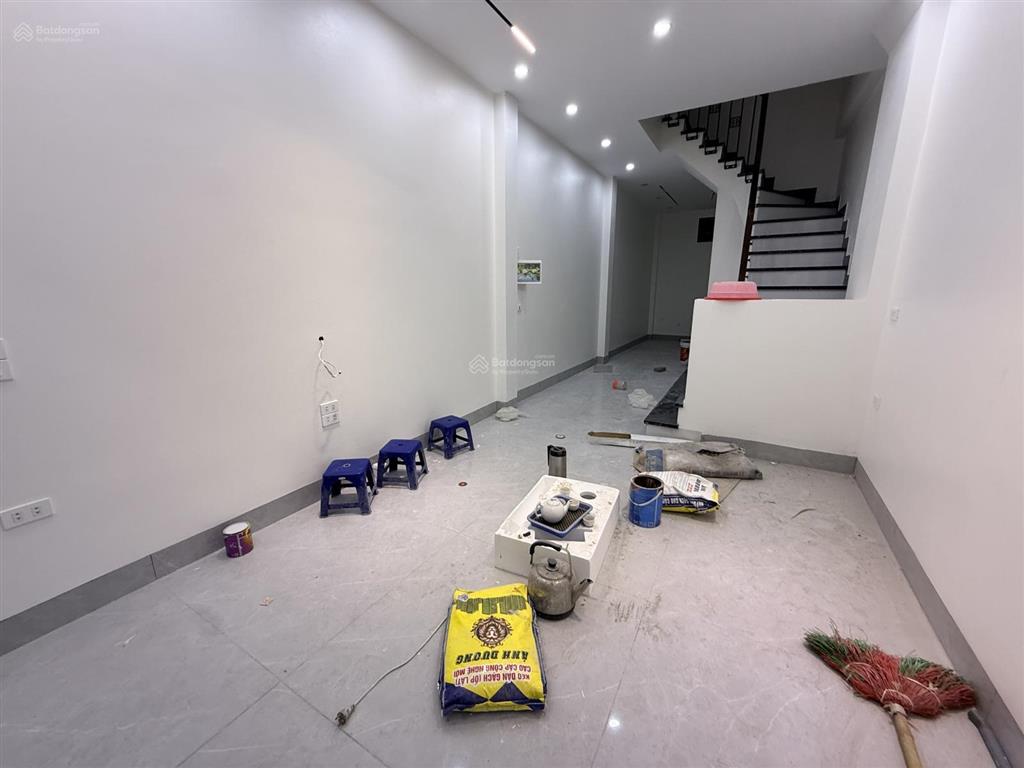 Nhà 4 tầng mới xây 39,2m2 tại đản dị, uy nỗ, đông anh