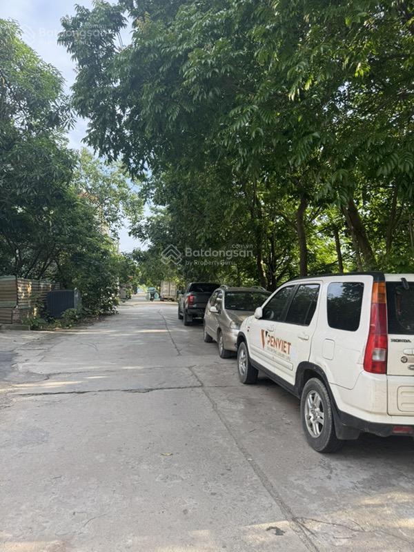 Bán nhà 3 tầng 5 phòng ngủ gần khu chợ kim sầm uất, diện tích 100m2