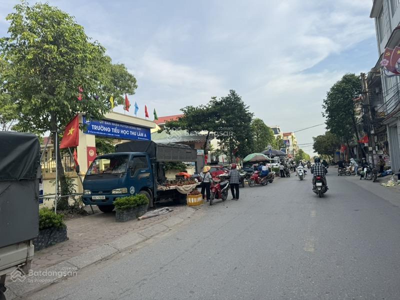 Hiếm  nhà mới đẹp lô góc kinh doanh tốt  ô tô tải chạy quanh nhà  sầm uất chợ kim, xã thư lâm