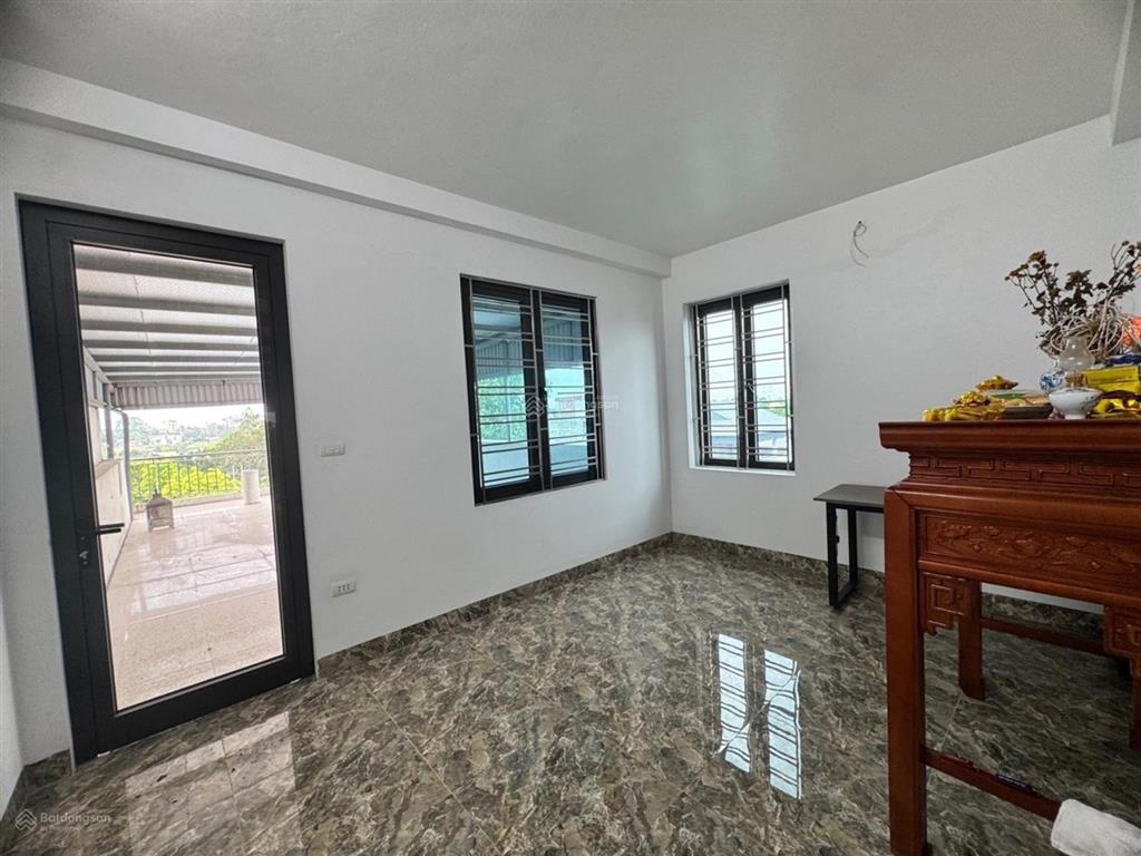 Nhà mới ở ngay lô góc  ô tô vào nhà  view hồ gần nhà vh & khu vui chơi tằng my nam hồng