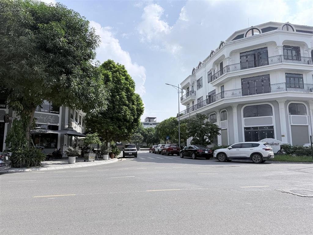 Bán nhanh căn biệt thự 3 tầng liền kề kđt 319 calyx residence đông anh chỉ 9,946 tỷ