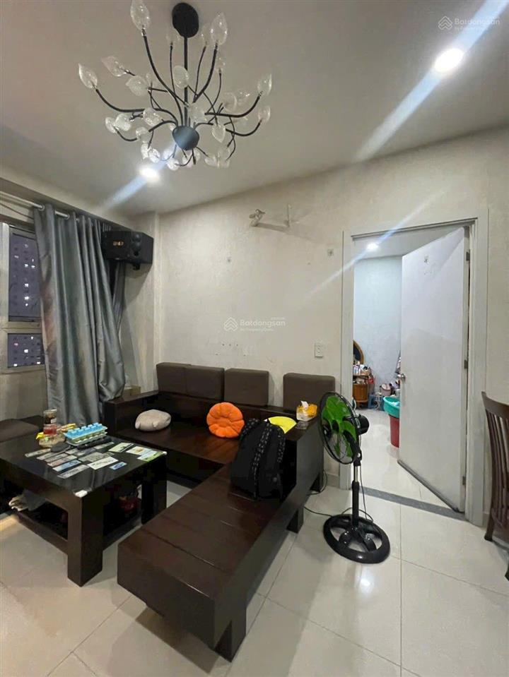 Cần bán căn 2pn 2wc topaz elite  tầng trung, view thoáng, tặng lại ít nội thất  giá bán 4,100 tỷ