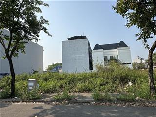 Chào bán siêu phẩm fpt  ngay công viên  180m2  cách trục thông 5 bước   em sông hương land ạ!