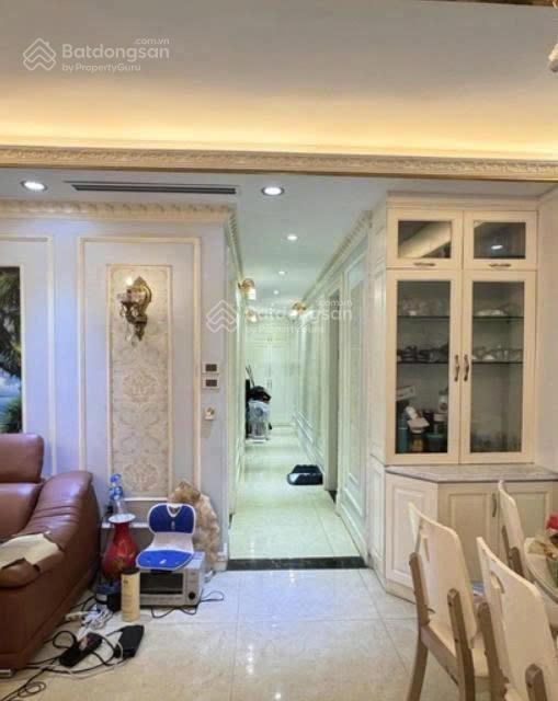 Bán căn hộ hạng sang d.le pont dor hoàng cầu 126m2, 3pn, full nội thất, giá 17,x tỷ