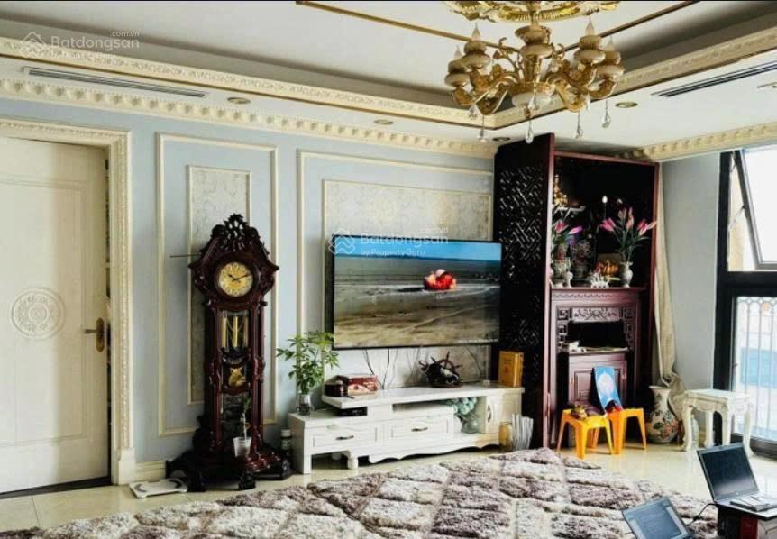 Bán căn hộ hạng sang d.le pont dor hoàng cầu 126m2, 3pn, full nội thất, giá 17,x tỷ