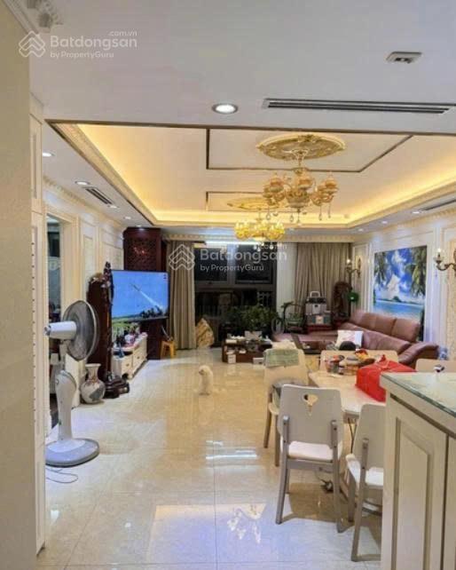 Bán căn hộ hạng sang d.le pont dor hoàng cầu 126m2, 3pn, full nội thất, giá 17,x tỷ